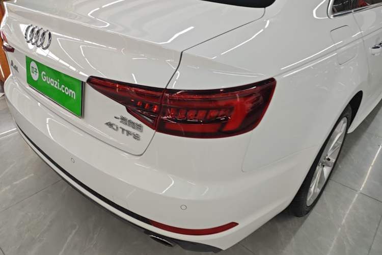 Used Audi A4L 2018 30th Anniversary Edition 40 TFSI Fashion Model Right Rear Taillight