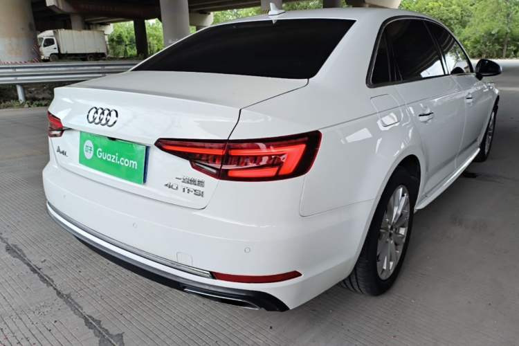 Used Audi A4L 2018 30th Anniversary Edition 40 TFSI Trendy Model Right Rear Taillight