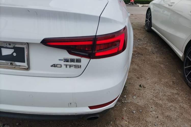 Used Audi A4L 2018 30th Anniversary Edition 40 TFSI Trendy Model Right Rear Taillight