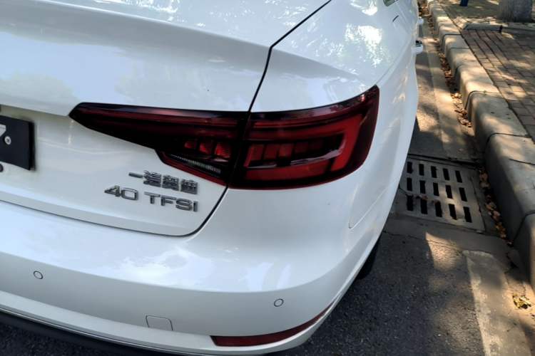 Used Audi A4L 2018 30th Anniversary Edition 40 TFSI Trendy Model Right Rear Taillight