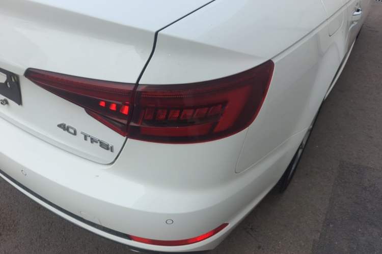 Used Audi A4L 2018 30th Anniversary Edition 40 TFSI Fashion Model Right Rear Taillight