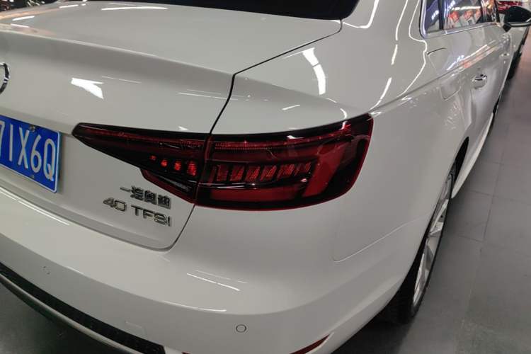 Used Audi A4L 2018 30th Anniversary Edition 40 TFSI Trendy Model Right Rear Taillight