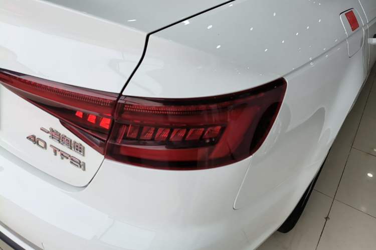 Used Audi A4L 2018 30th Anniversary Edition 40 TFSI Trendy Model Right Rear Taillight