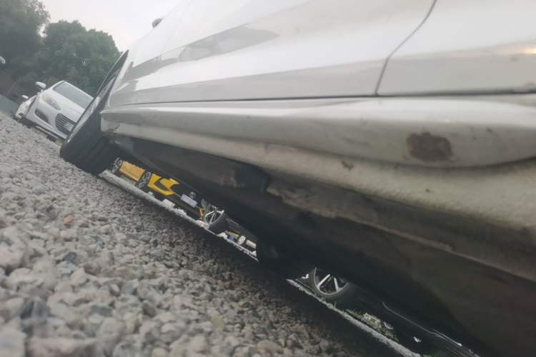 Used Audi A4L 2018 30th Anniversary Edition 40 TFSI Trendy Model Right Side Sill