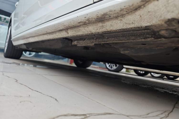 Used Audi A4L 2018 30th Anniversary Edition 40 TFSI Fashion Model Right Side Sill