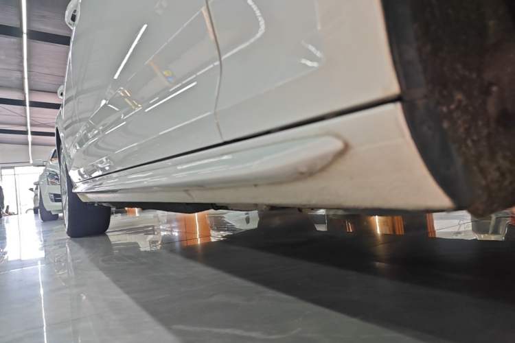 Used Audi A4L 2018 30th Anniversary Edition 40 TFSI Fashion Model Right Side Sill