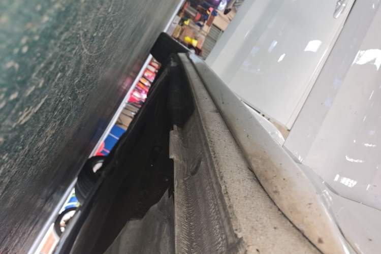 Used Audi A4L 2018 30th Anniversary Edition 45 TFSI quattro Individual Sport Edition Right Side Sill