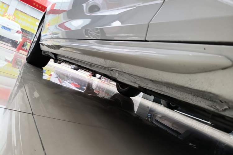 Used Audi A4L 2018 30th Anniversary Edition 40 TFSI Trendy Model Right Side Sill