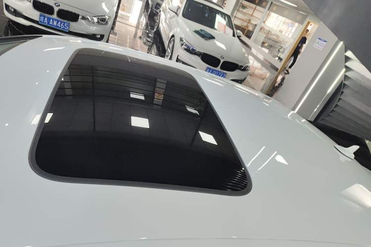 Used Audi A4L 2018 30th Anniversary Edition 40 TFSI Trendy Model Roof