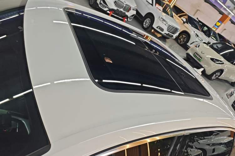 Used Audi A4L 2018 30th Anniversary Edition 40 TFSI Fashion Model Roof