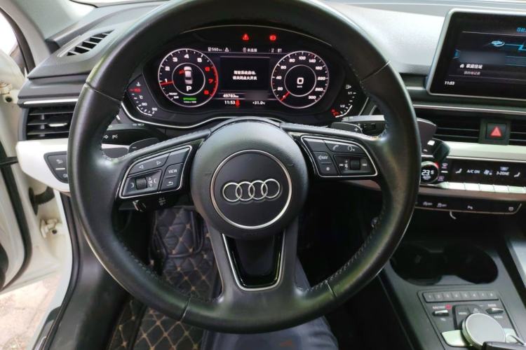 Used Audi A4L 2018 30th Anniversary Edition 40 TFSI Fashion Model Steering Wheel