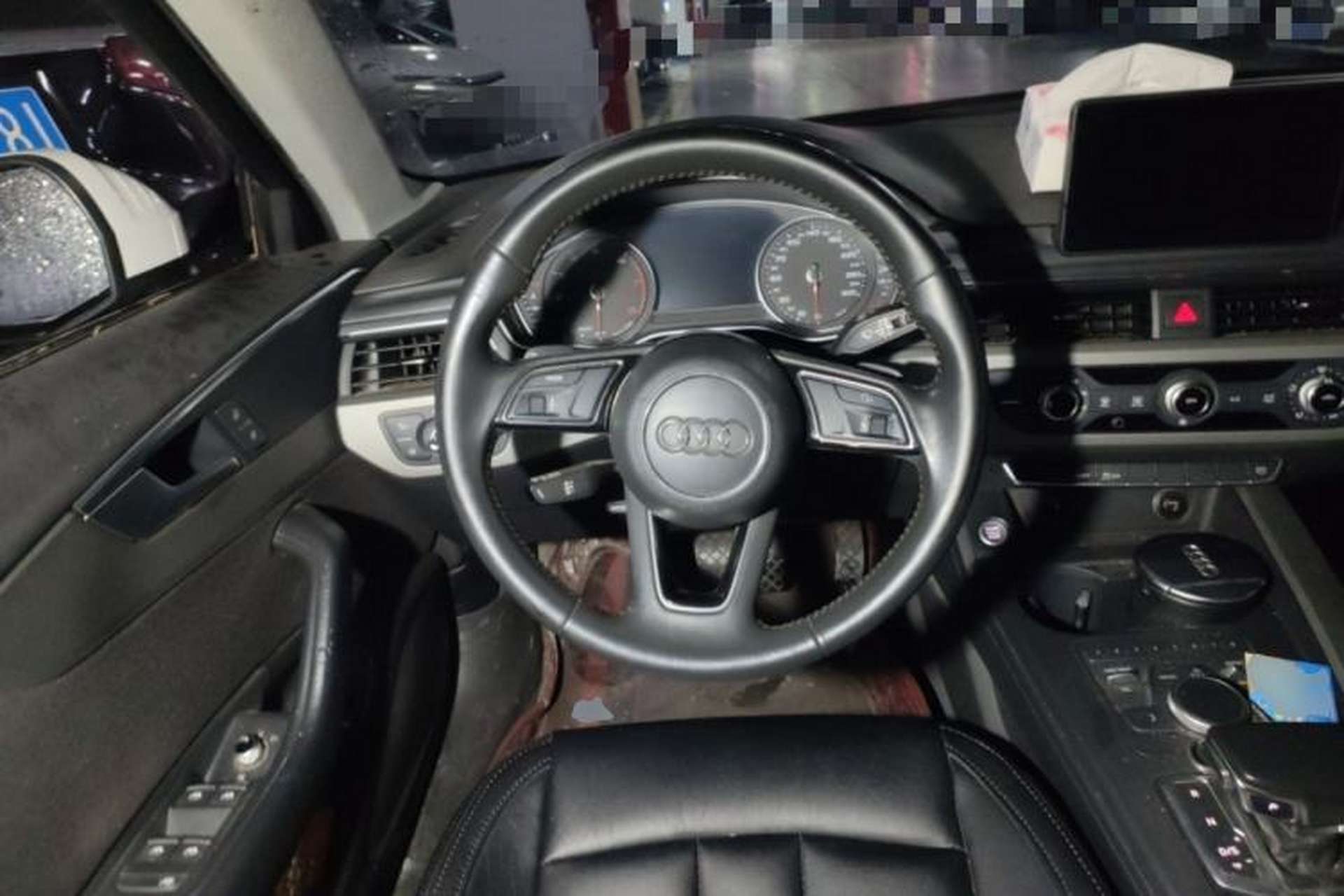 Used Audi A4L 2018 30th Anniversary Edition 30 TFSI Ambition Model Steering Wheel