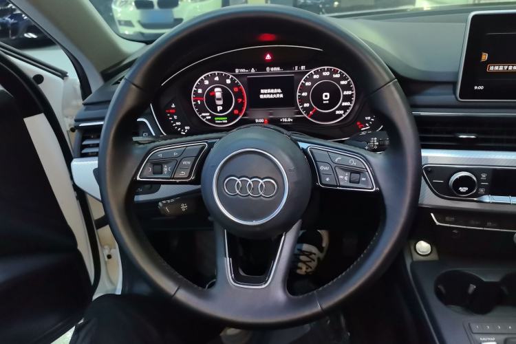 Used Audi A4L 2018 30th Anniversary Edition 40 TFSI Fashion Model Steering Wheel