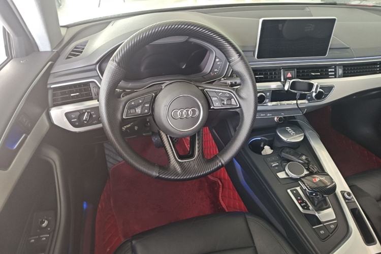 Used Audi A4L 2018 30th Anniversary Edition 40 TFSI Fashion Model Steering Wheel