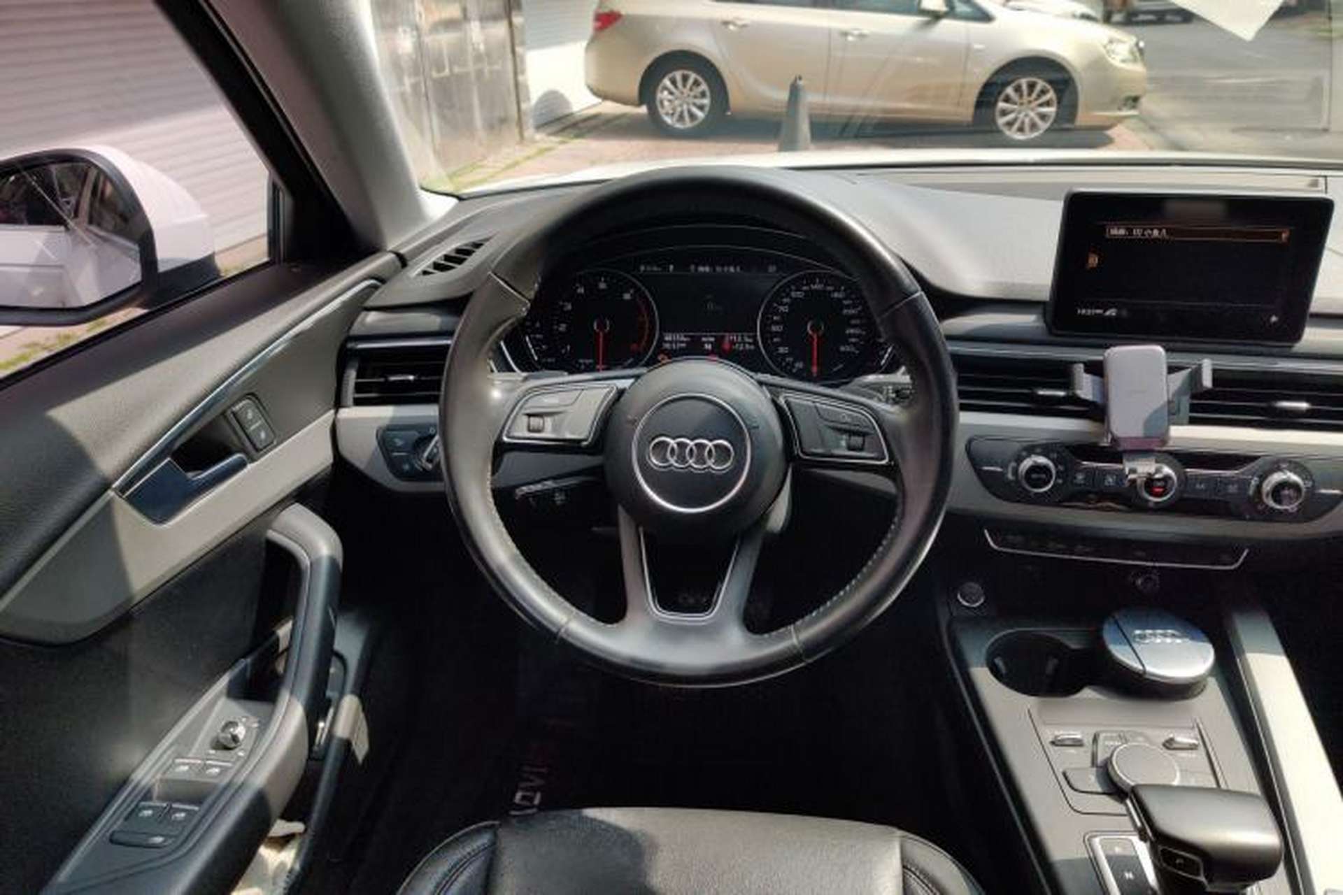 Used Audi A4L 2018 30th Anniversary Edition 40 TFSI Trendy Model Steering Wheel