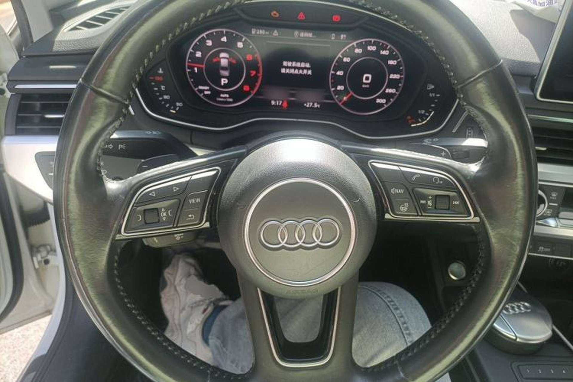 Used Audi A4L 2018 30th Anniversary Edition 40 TFSI Fashion Model Steering Wheel