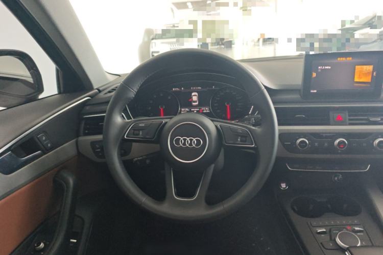 Used Audi A4L 2018 30th Anniversary Edition 40 TFSI Trendy Model Steering Wheel