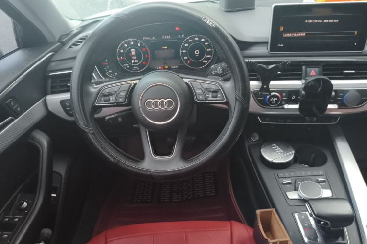 Used Audi A4L 2018 30th Anniversary Edition 40 TFSI Fashion Model Steering Wheel