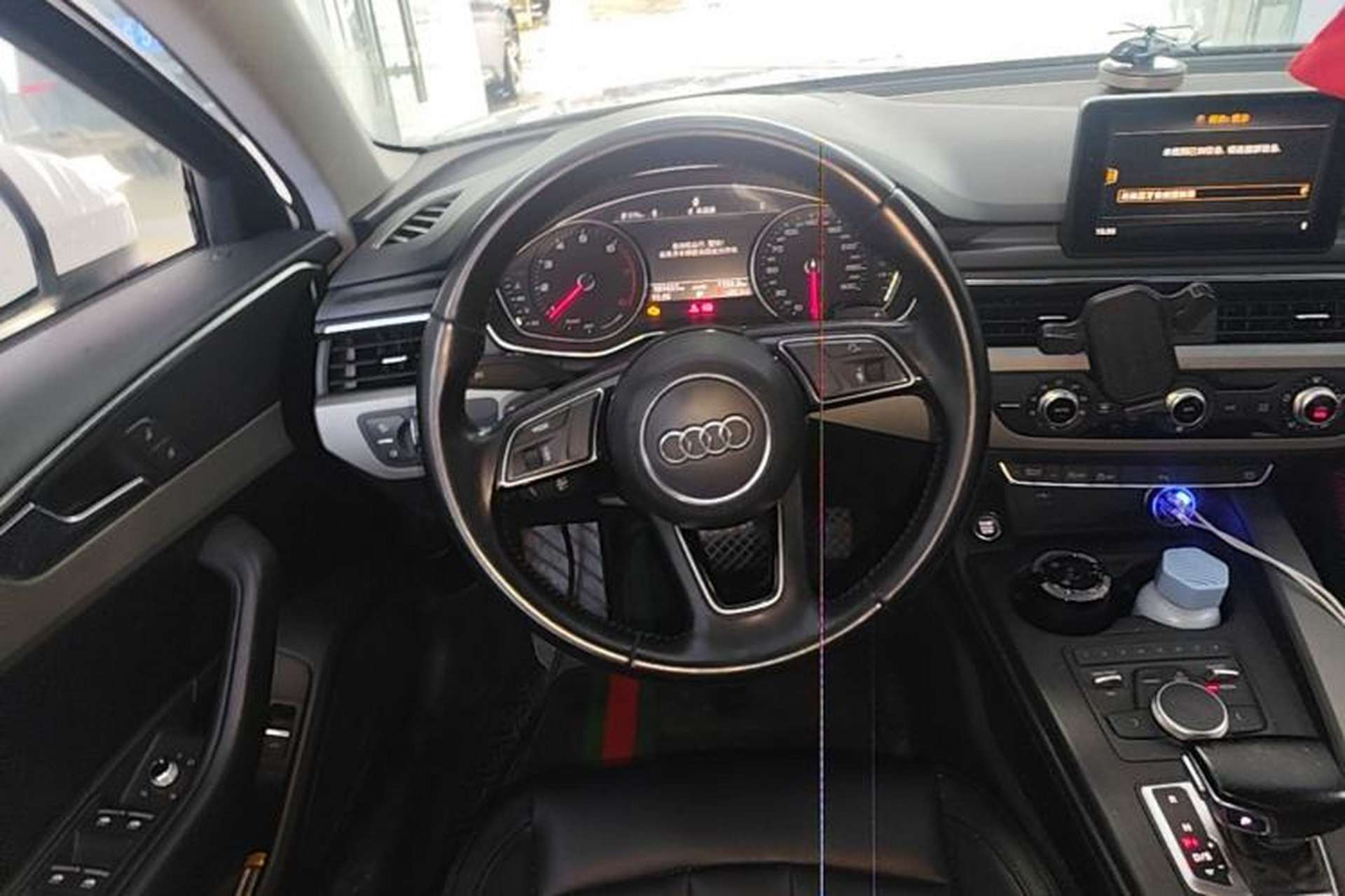 Used Audi A4L 2018 30th Anniversary Edition 40 TFSI Trendy Model Steering Wheel