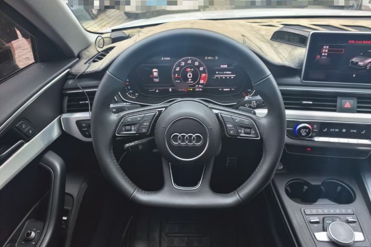 Used Audi A4L 2018 30th Anniversary Edition 45 TFSI quattro Sport model Steering Wheel