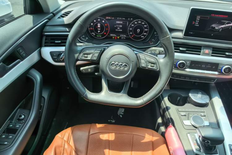 Used Audi A4L 2018 30th Anniversary Edition 40 TFSI Fashion Model Steering Wheel