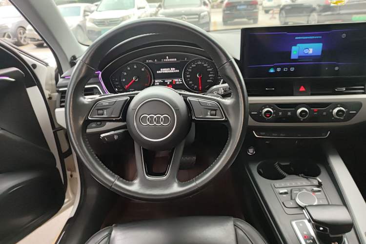 Used Audi A4L 2018 30th Anniversary Edition 40 TFSI Trendy Model Steering Wheel