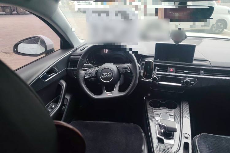 Used Audi A4L 2018 30th Anniversary Edition 40 TFSI Fashion Model Steering Wheel