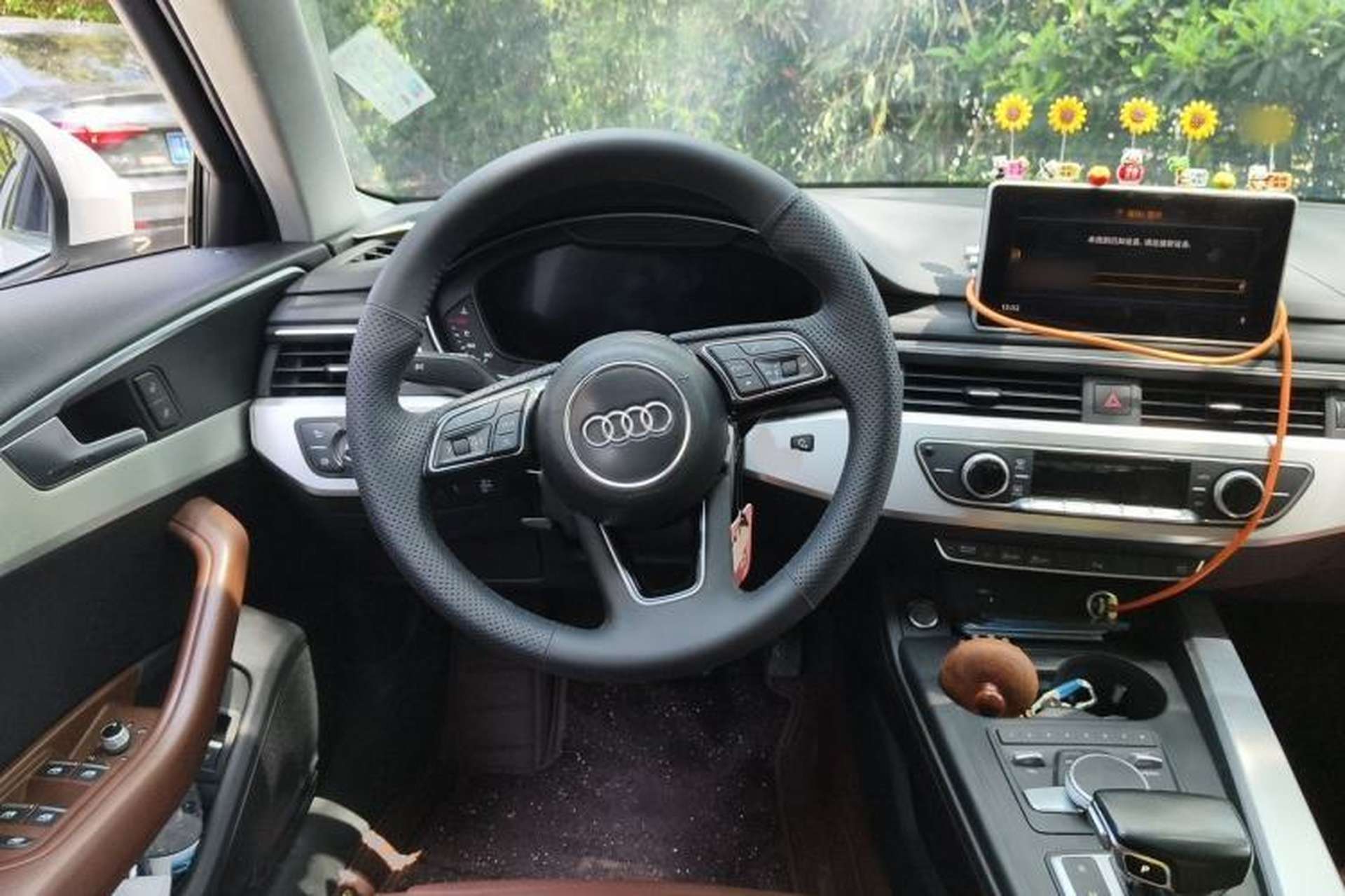 Used Audi A4L 2018 30th Anniversary Edition 40 TFSI Fashion Model Steering Wheel