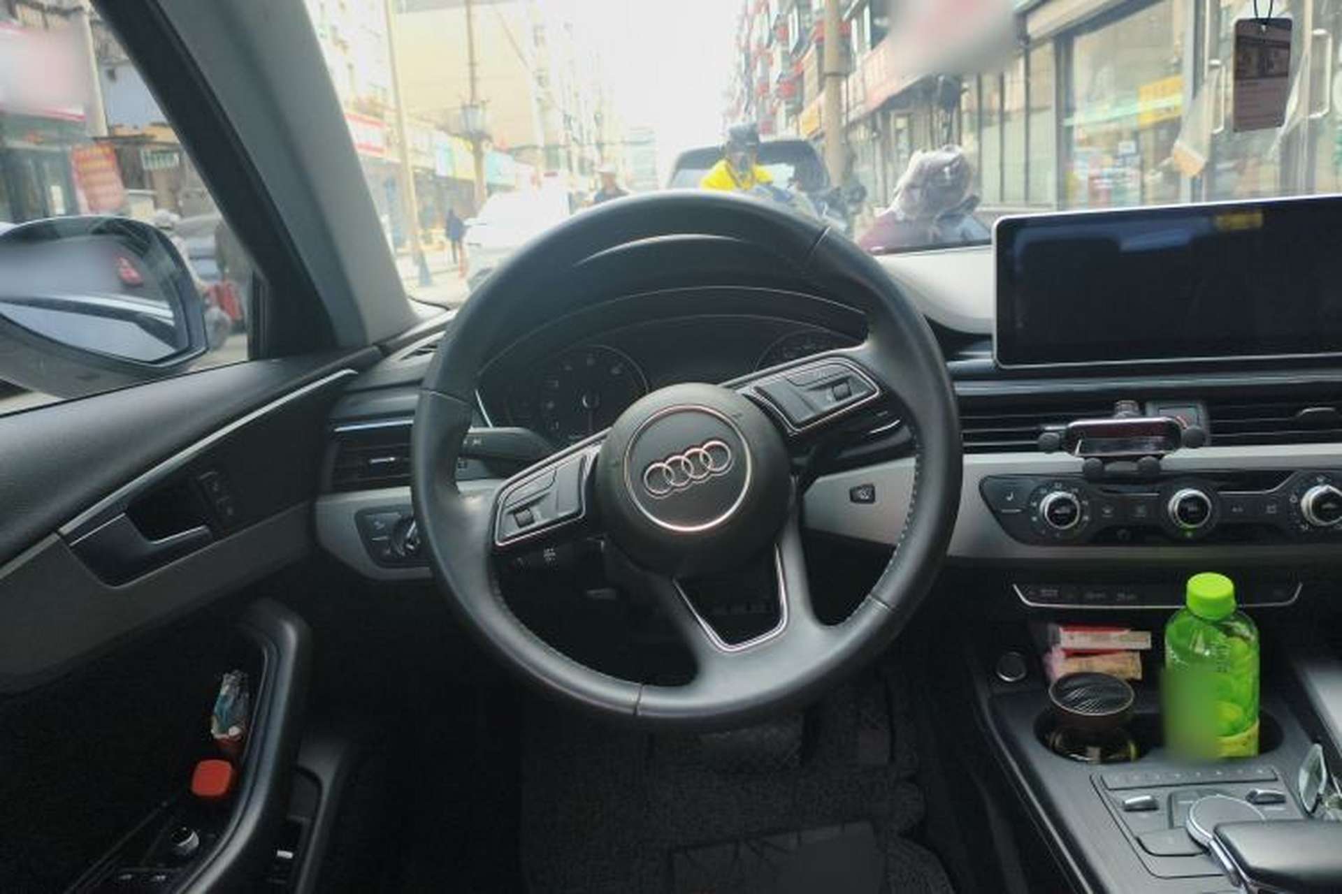 Used Audi A4L 2018 30th Anniversary Edition 40 TFSI Trendy Model Steering Wheel