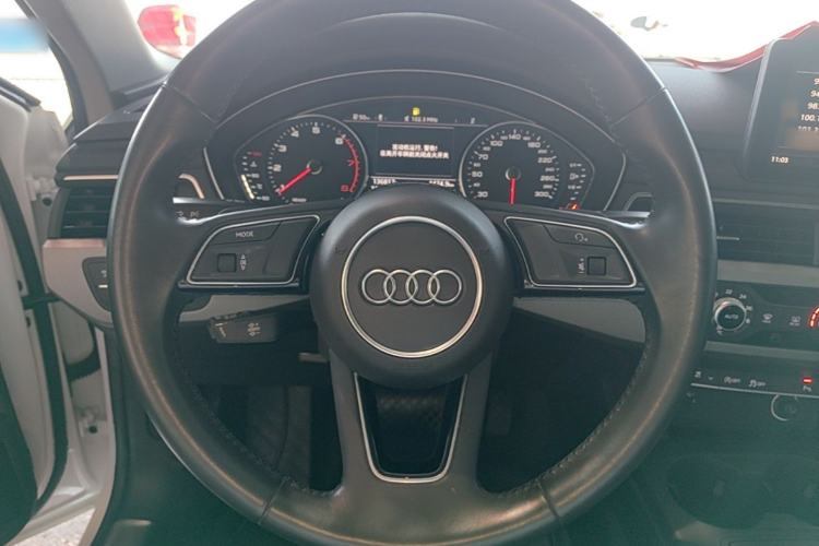 Used Audi A4L 2018 30th Anniversary Edition 40 TFSI Trendy Model Steering Wheel