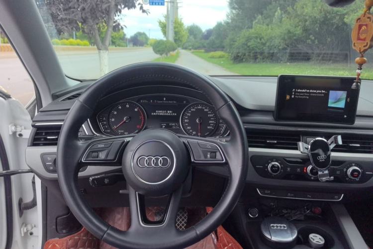 Used Audi A4L 2018 30th Anniversary Edition 40 TFSI Trendy Model Steering Wheel