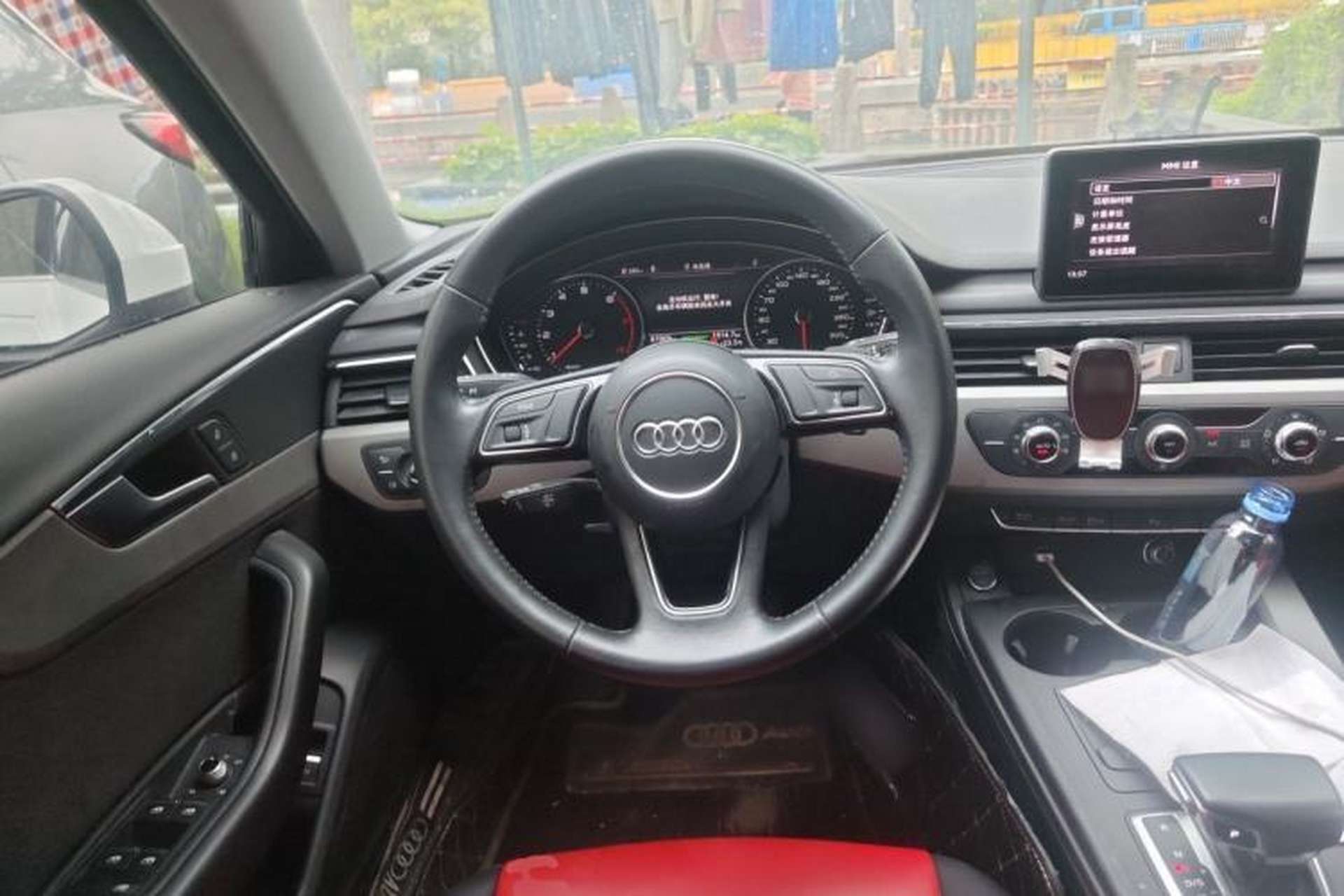 Used Audi A4L 2018 30th Anniversary Edition 40 TFSI Trendy Model Steering Wheel