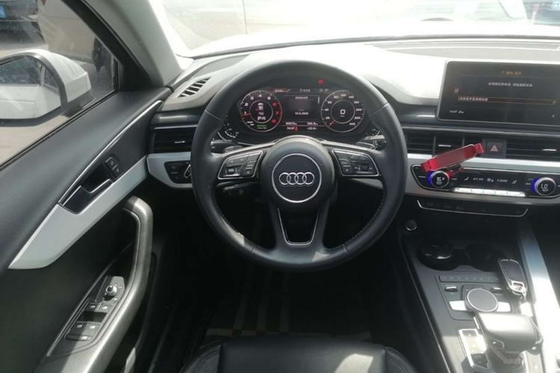 Used Audi A4L 2018 30th Anniversary Edition 40 TFSI Fashion Model Steering Wheel