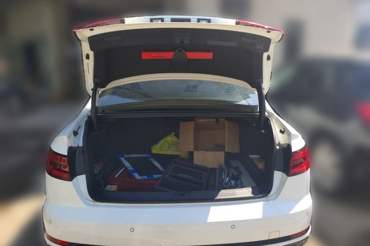 Used Audi A4L 2018 30th Anniversary Edition 40 TFSI Fashion Model Trunk