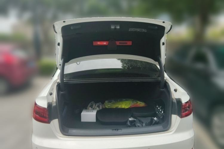 Used Audi A4L 2018 30th Anniversary Edition 40 TFSI Fashion Model Trunk