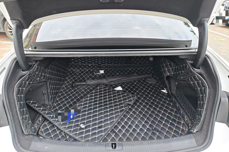 Used Audi A4L 2018 30th Anniversary Edition 40 TFSI Fashion Model Trunk