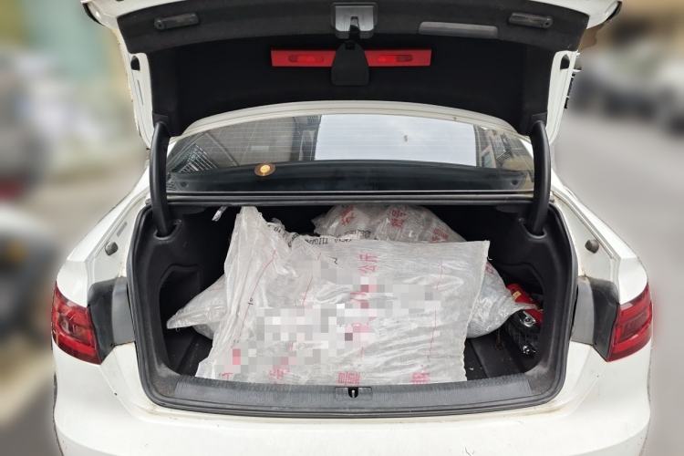 Used Audi A4L 2018 30th Anniversary Edition 40 TFSI Fashion Model Trunk