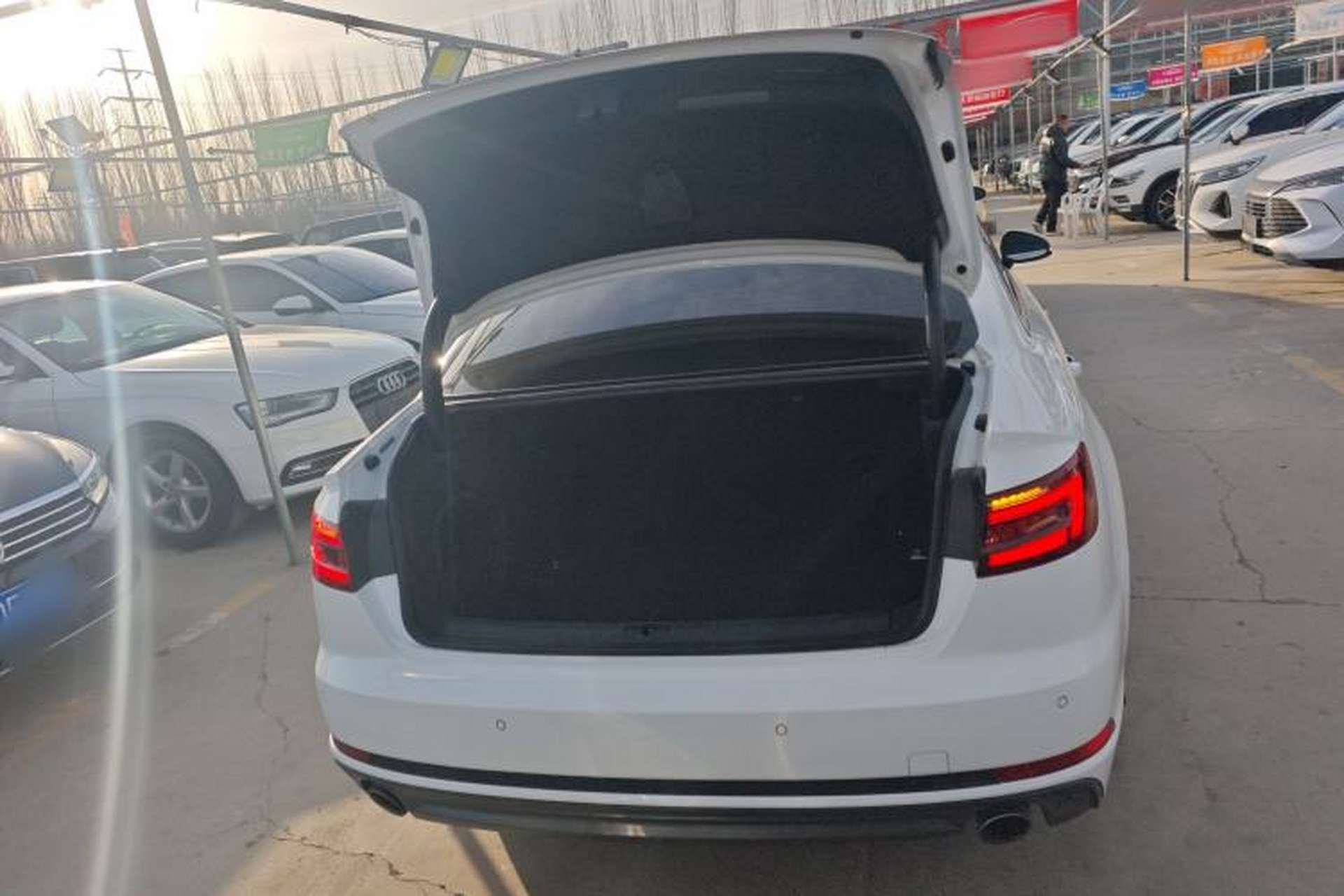 Used Audi A4L 2018 30th Anniversary Edition 40 TFSI Fashion Model Trunk