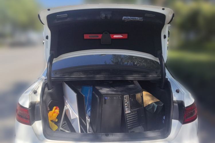 Used Audi A4L 2018 30th Anniversary Edition 40 TFSI Fashion Model Trunk