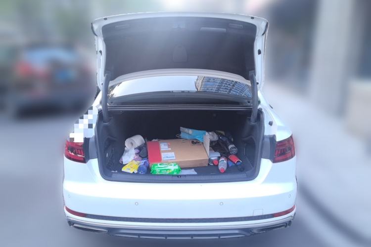 Used Audi A4L 2018 30th Anniversary Edition 40 TFSI Fashion Model Trunk