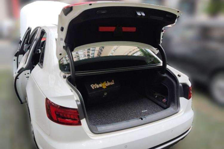 Used Audi A4L 2018 30th Anniversary Edition 40 TFSI Fashion Model Trunk