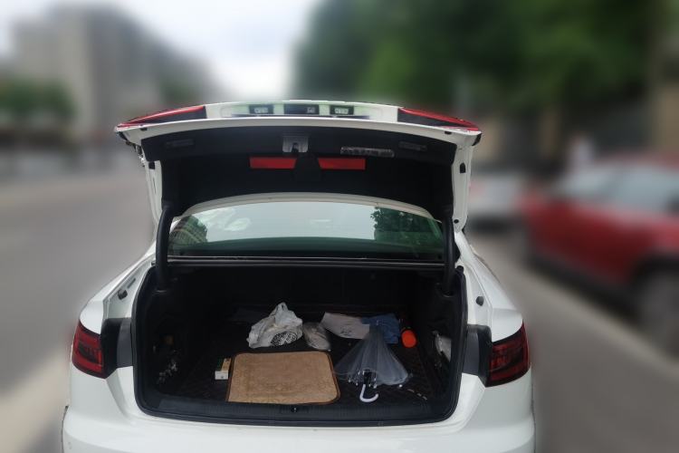 Used Audi A4L 2018 30th Anniversary Edition 40 TFSI Fashion Model Trunk