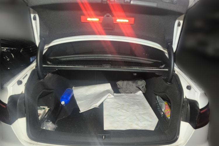 Used Audi A4L 2018 30th Anniversary Edition 40 TFSI Fashion Model Trunk