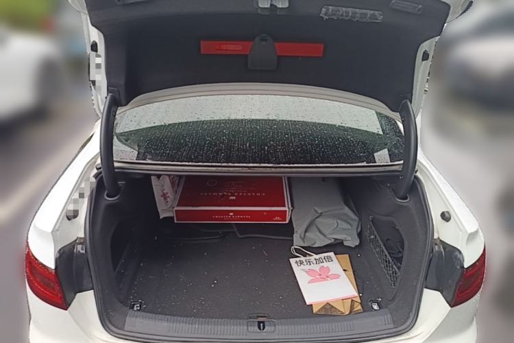 Used Audi A4L 2018 30th Anniversary Edition 40 TFSI Fashion Model Trunk