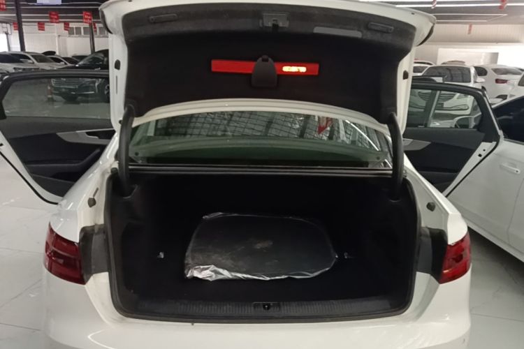 Used Audi A4L 2018 30th Anniversary Edition 40 TFSI Trendy Model Trunk