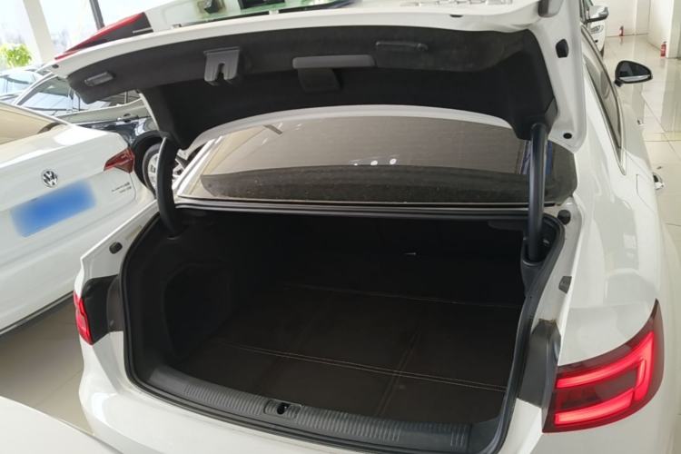 Used Audi A4L 2018 30th Anniversary Edition 40 TFSI Trendy Model Trunk