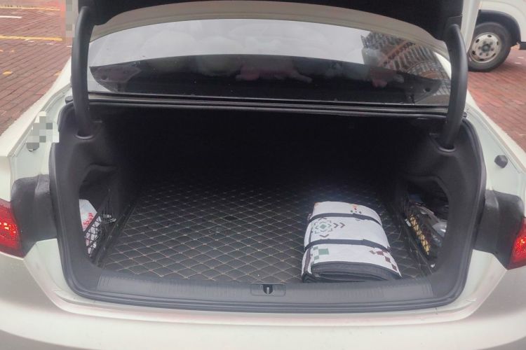 Used Audi A4L 2018 30th Anniversary Edition 40 TFSI Fashion Model Trunk
