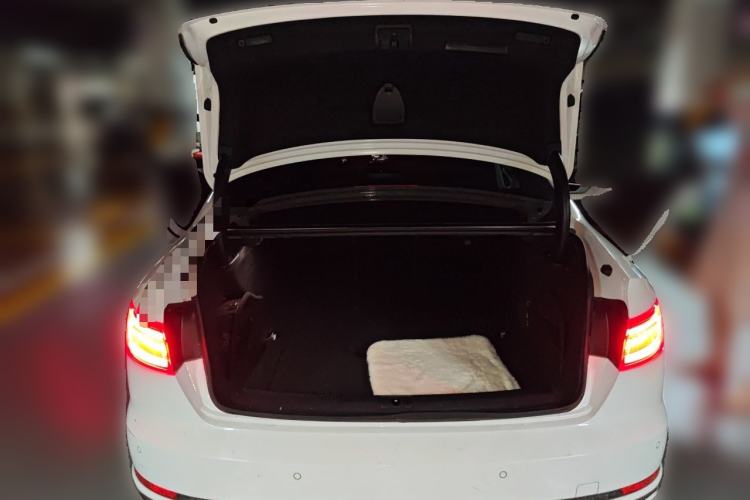 Used Audi A4L 2018 30th Anniversary Edition 40 TFSI Fashion Model Trunk
