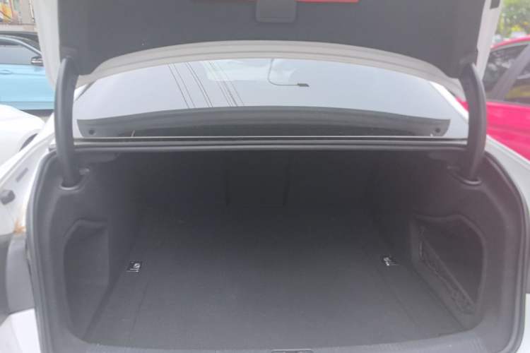Used Audi A4L 2018 30th Anniversary Edition 40 TFSI Trendy Model Trunk