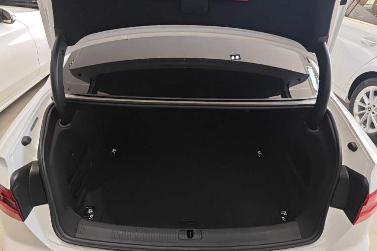 Used Audi A4L 2018 30th Anniversary Edition 40 TFSI Sport Edition Trunk